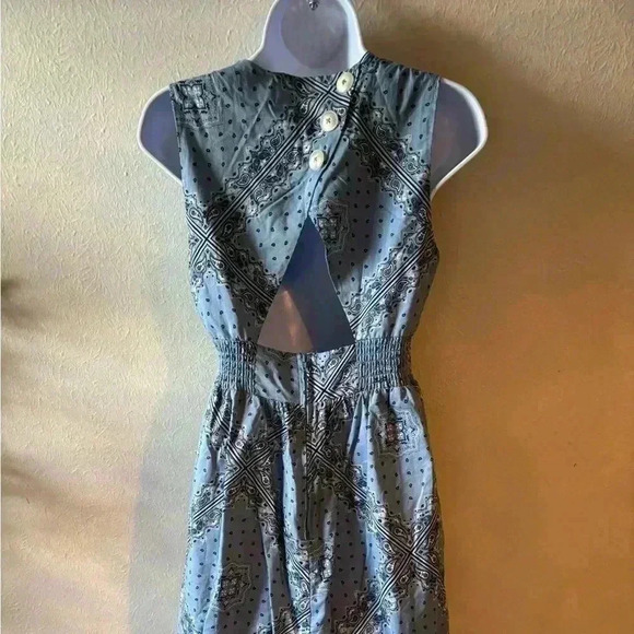 ModCloth fit and flair - Picture 5 of 6